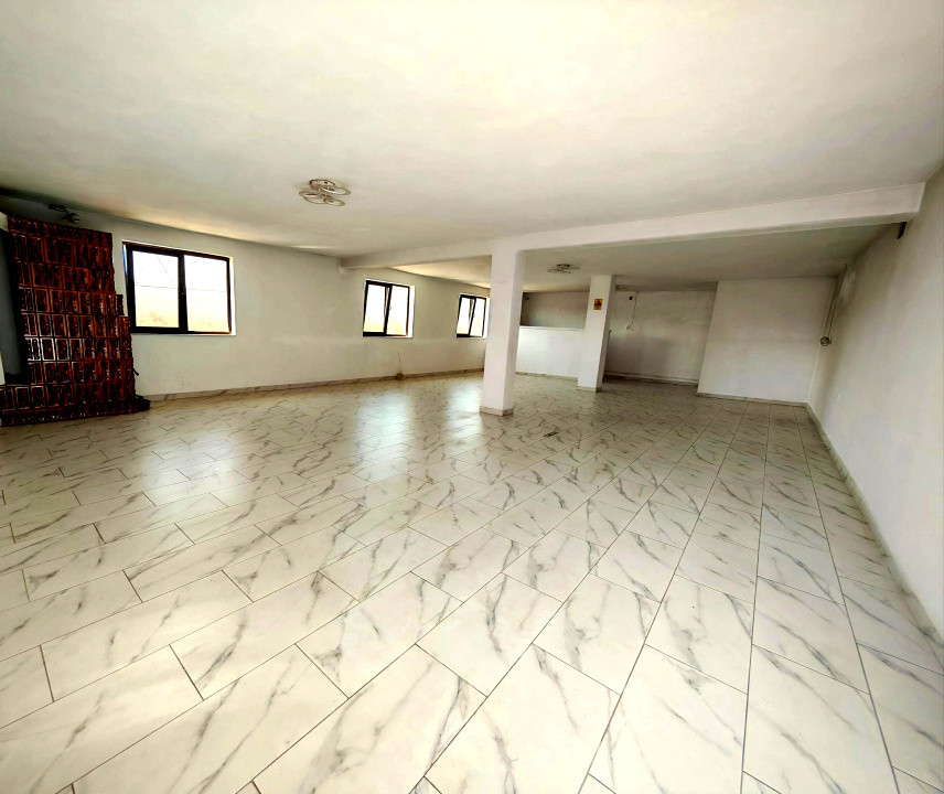 Casă cu teren generos în Dârmănești, Argeș-ideală pentru locuința sau afacere 