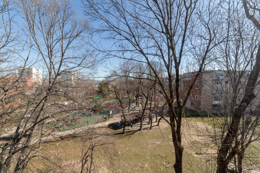 Apartament 2 camere Craiovei – Etaj 3 - vedere parc 