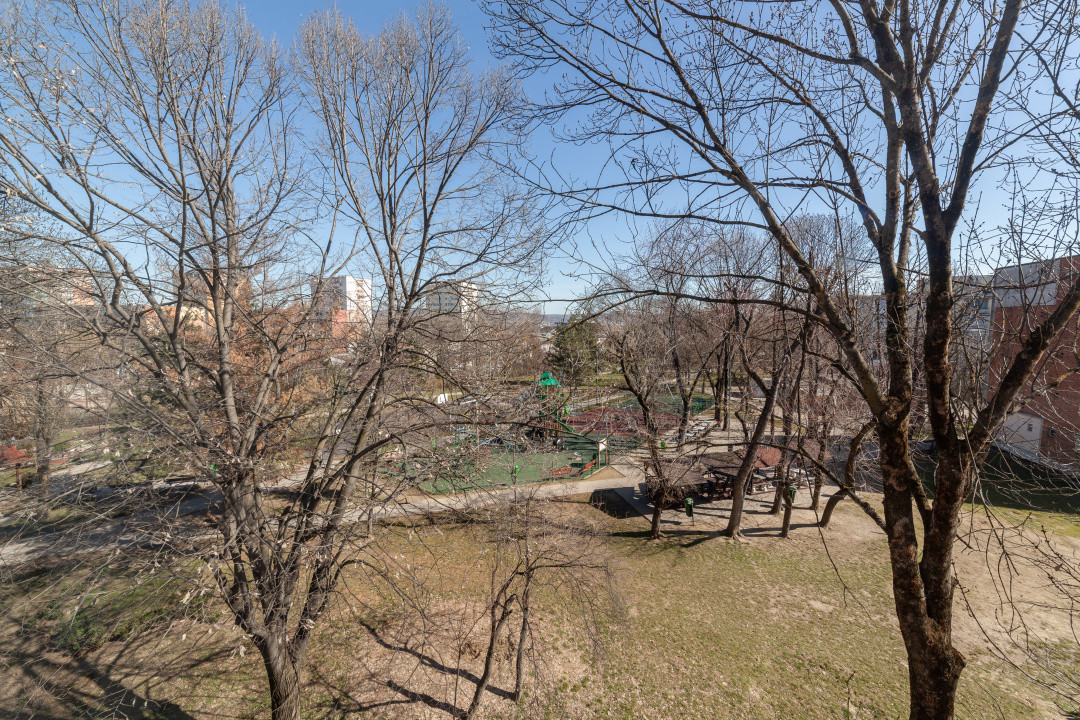Apartament 2 camere Craiovei – Etaj 3 - vedere parc 
