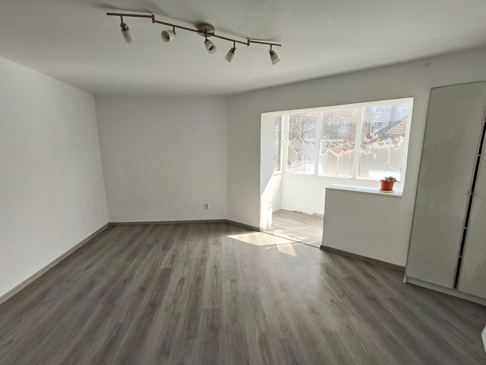 Spațiu de închiriat Târgu Jiu –zona 8 Mai, către Spitalul 700