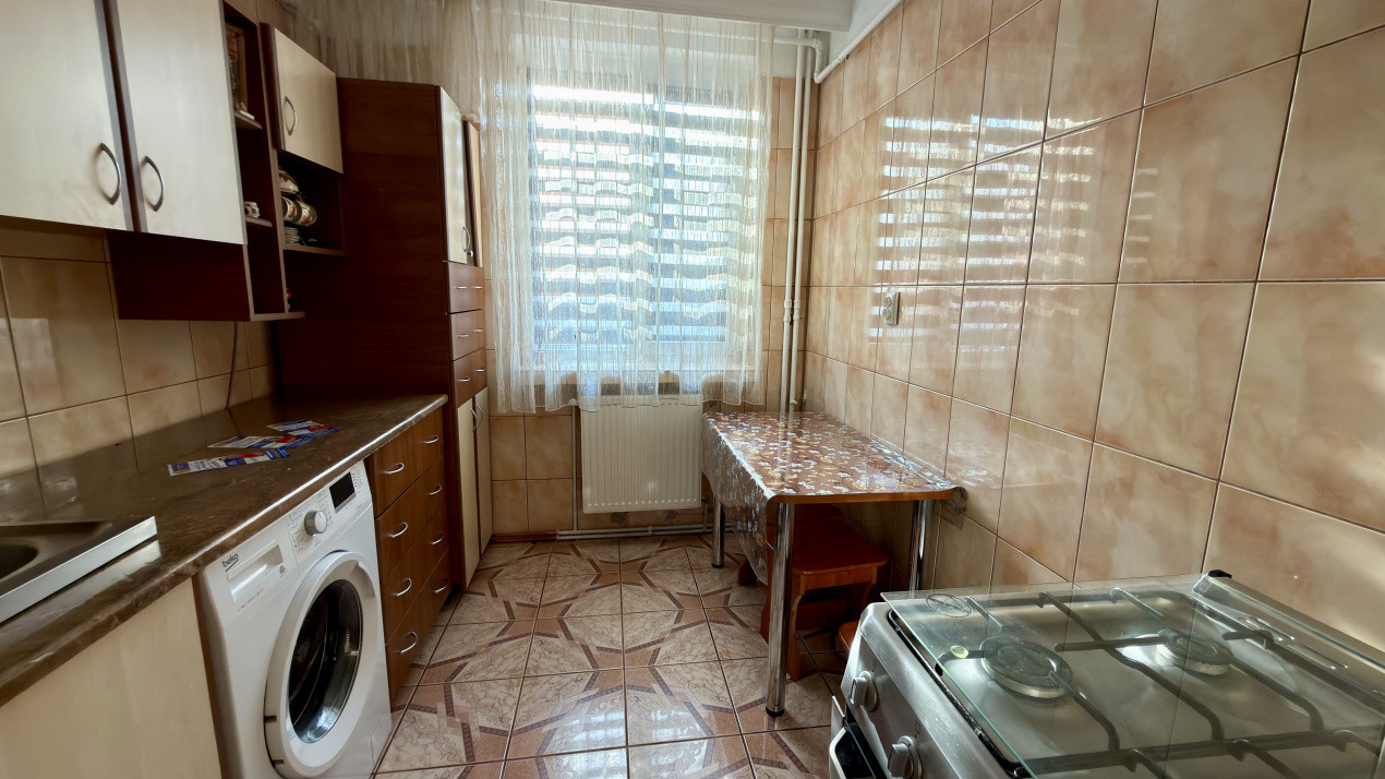 0% Comision De închiriat Apartament 3 camere etaj 1 Pitești zona Craiovei