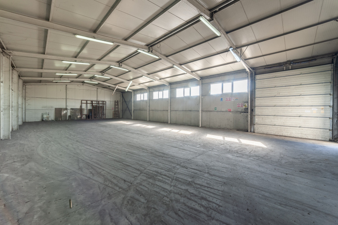 Hale & Birouri Mărăcineni - 1.294 mp - Deschidere la DN