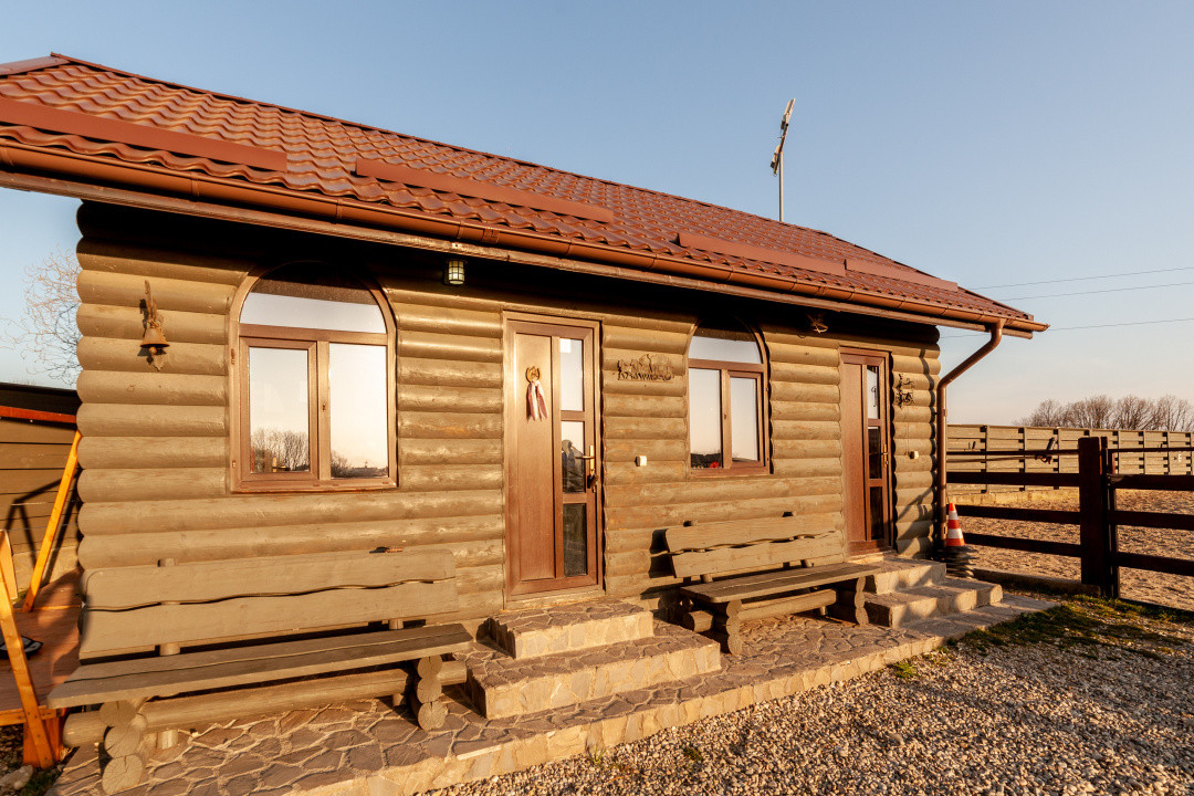 Inchiriere - Centrul de Echitatie 