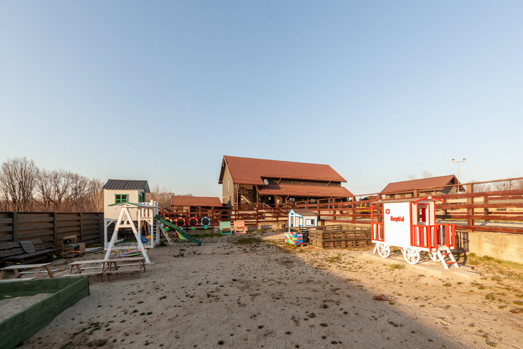 Inchiriere - Centrul de Echitatie 