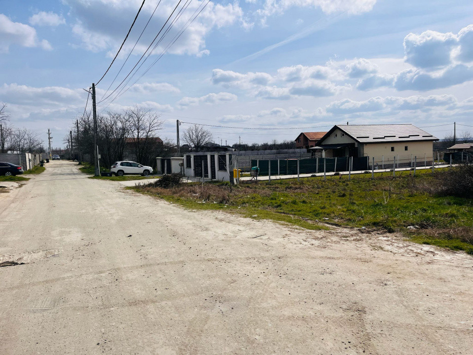 Teren intravilan, 2 parcele, 815 mp, utilitati, Preajba - zona Smart Pub