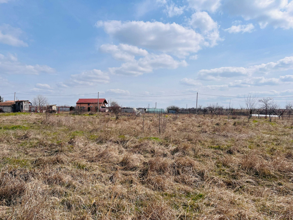 Teren intravilan, 2 parcele, 815 mp, utilitati, Preajba - zona Smart Pub