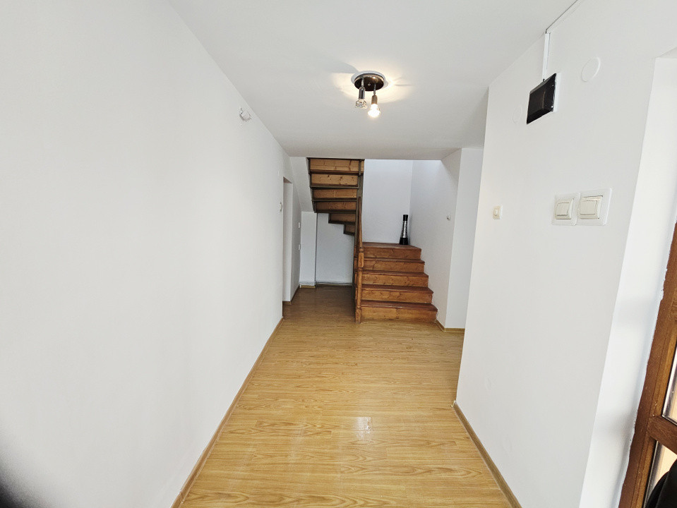 Casa eleganta,zona centrala Aiton,cu ciubar,gradina si panouri fotovoltaice