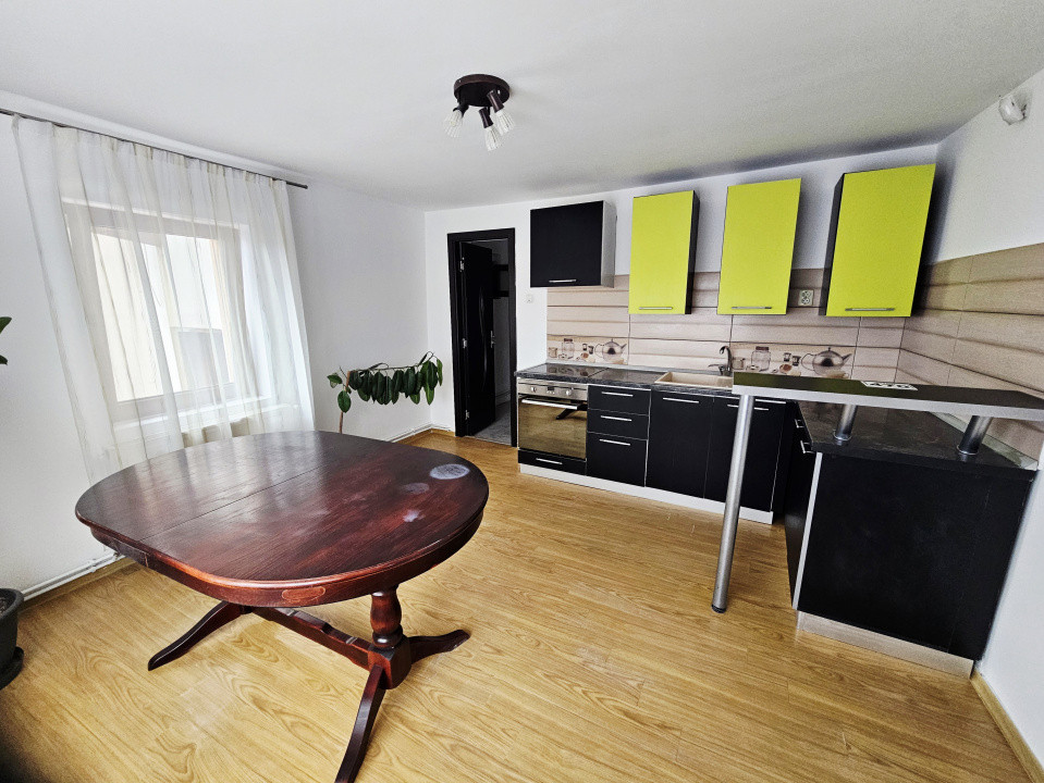 Casa eleganta,zona centrala Aiton,cu ciubar,gradina si panouri fotovoltaice