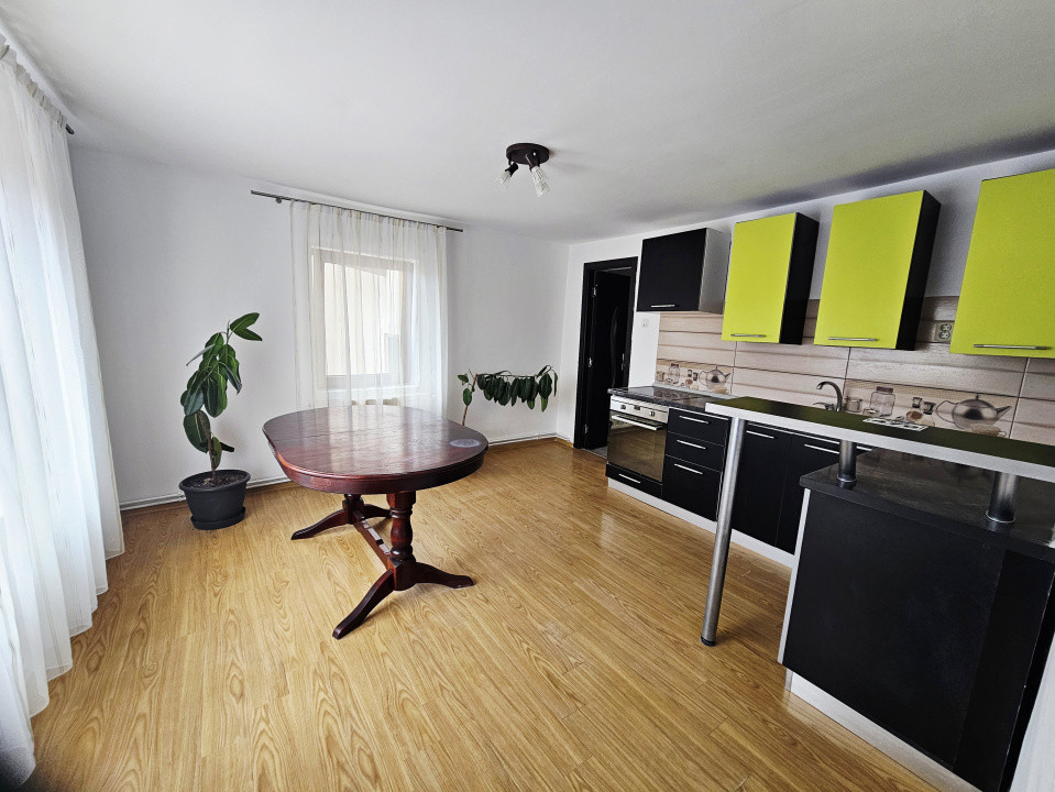 Casa eleganta,zona centrala Aiton,cu ciubar,gradina si panouri fotovoltaice