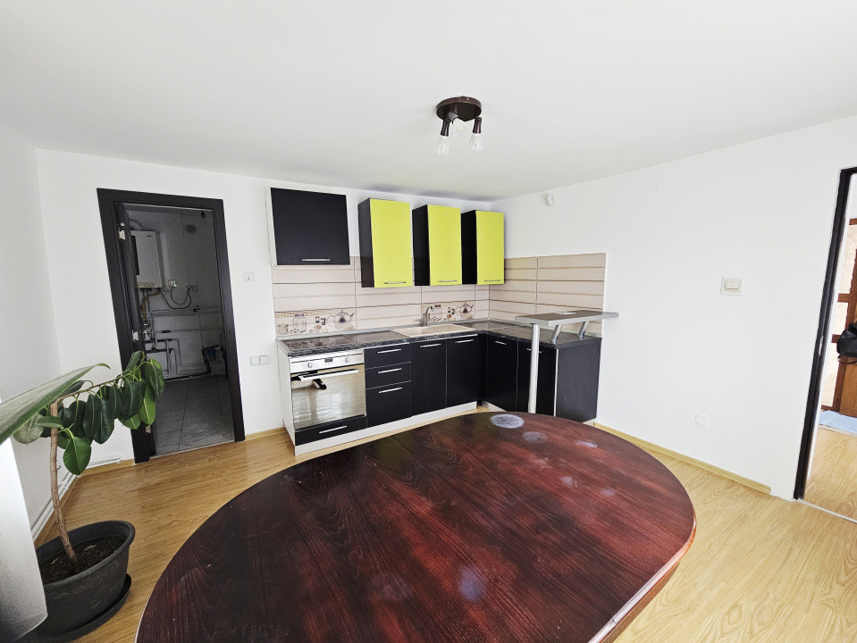 Casa eleganta,zona centrala Aiton,cu ciubar,gradina si panouri fotovoltaice