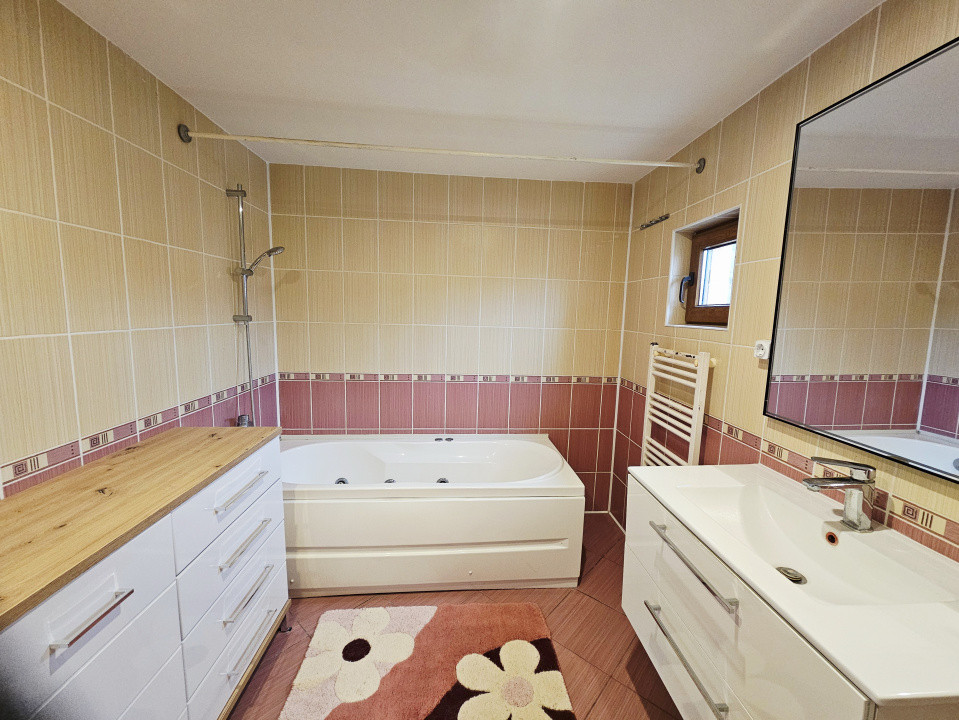 Casa eleganta,zona centrala Aiton,cu ciubar,gradina si panouri fotovoltaice