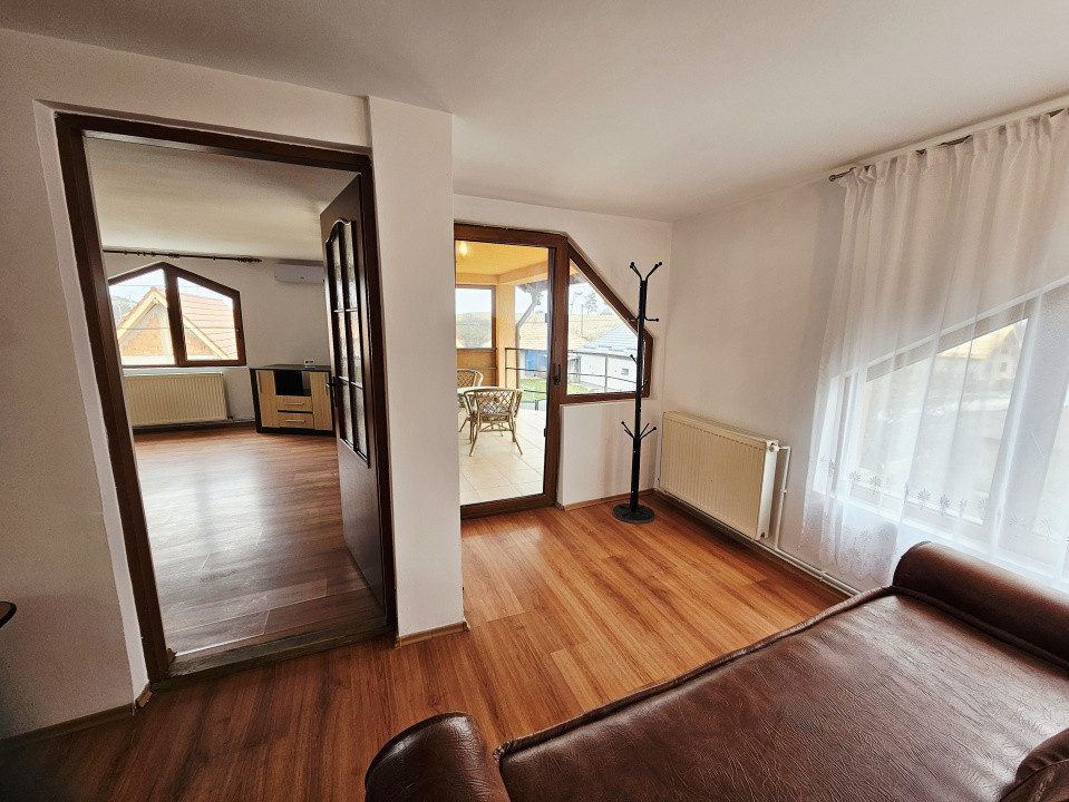 Casa eleganta,zona centrala Aiton,cu ciubar,gradina si panouri fotovoltaice