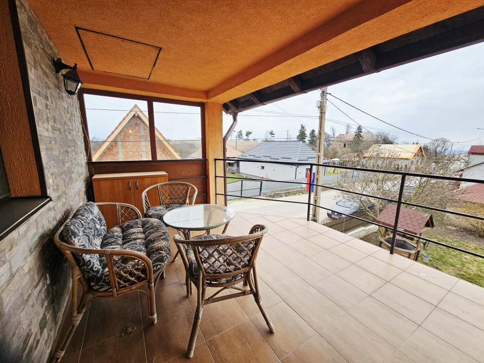 Casa eleganta,zona centrala Aiton,cu ciubar,gradina si panouri fotovoltaice