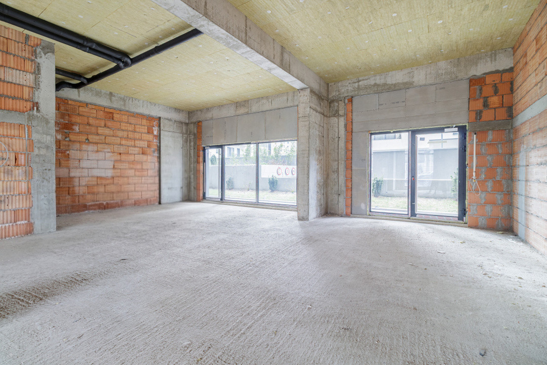 Spatiu Comercial Semifinisat | Bloc nou | Hercesa Vivenda