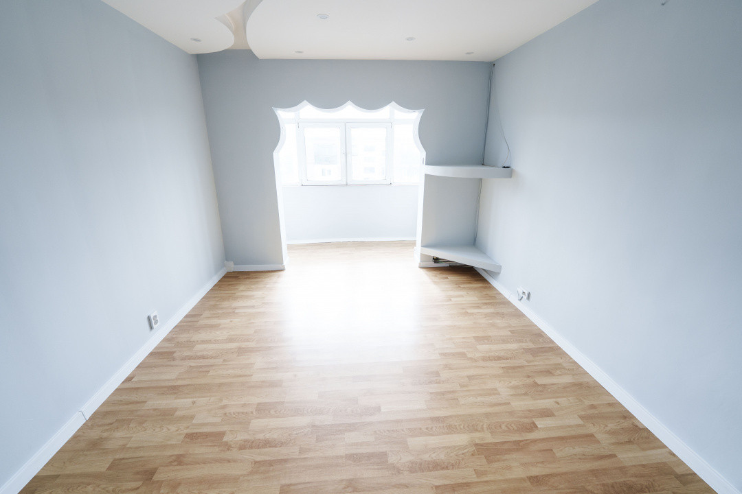 Apartament 4 camere renovat, bilateral, CT, Craiovita Noua - zona Kaufland