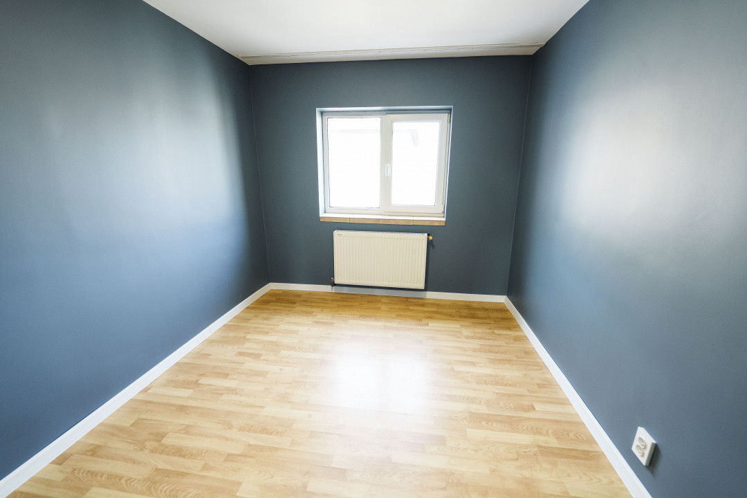 Apartament 4 camere renovat, bilateral, CT, Craiovita Noua - zona Kaufland