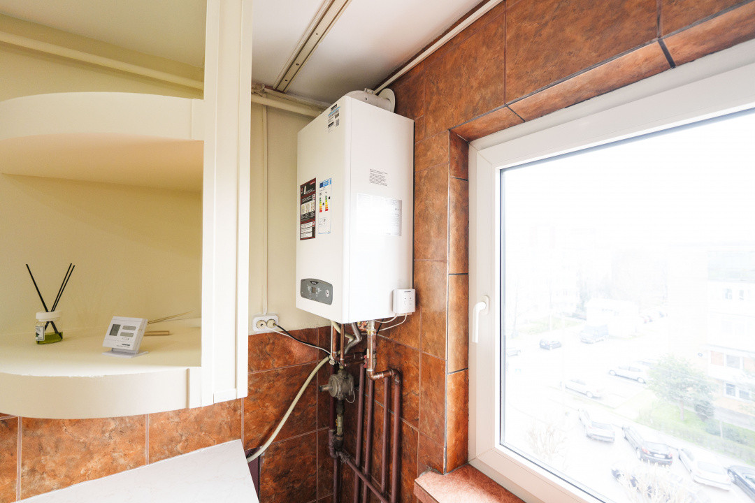 Apartament 4 camere renovat, bilateral, CT, Craiovita Noua - zona Kaufland