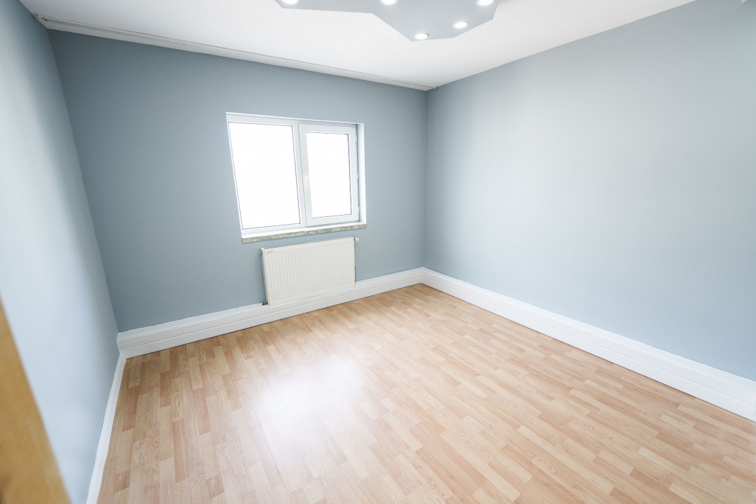 Apartament 4 camere renovat, bilateral, CT, Craiovita Noua - zona Kaufland