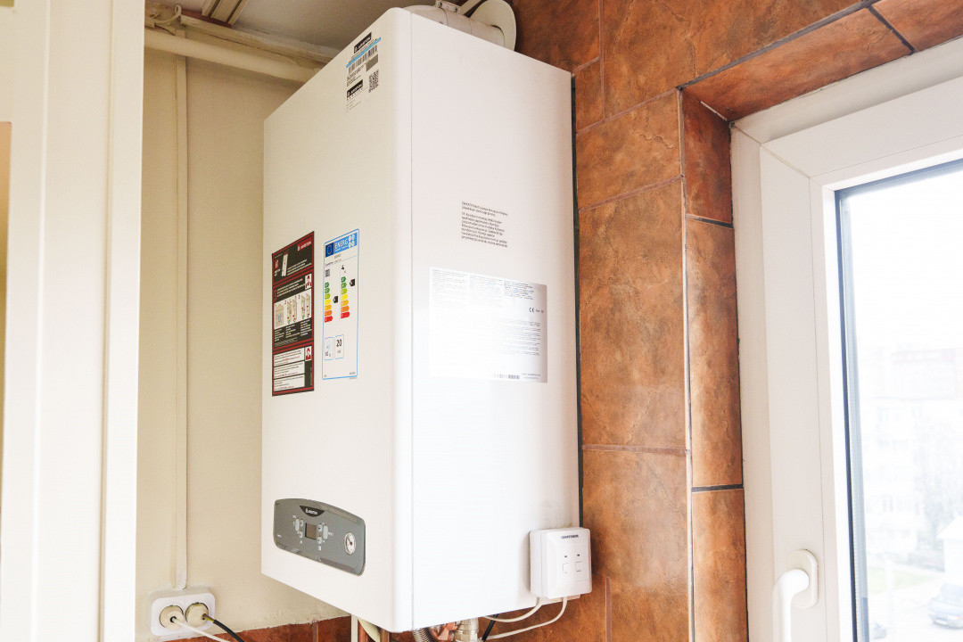 Apartament 4 camere renovat, bilateral, CT, Craiovita Noua - zona Kaufland