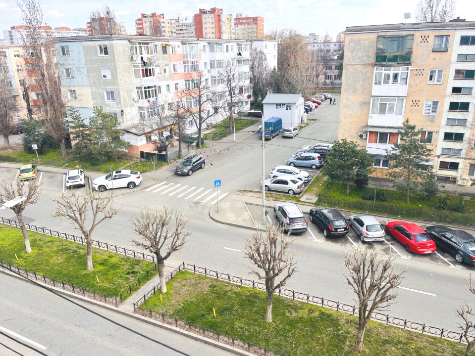 Apartament 4 camere renovat, bilateral, CT, Craiovita Noua - zona Kaufland