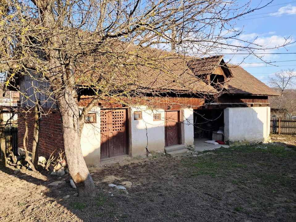 Casă și teren de vânzare Polovragi - Racovița