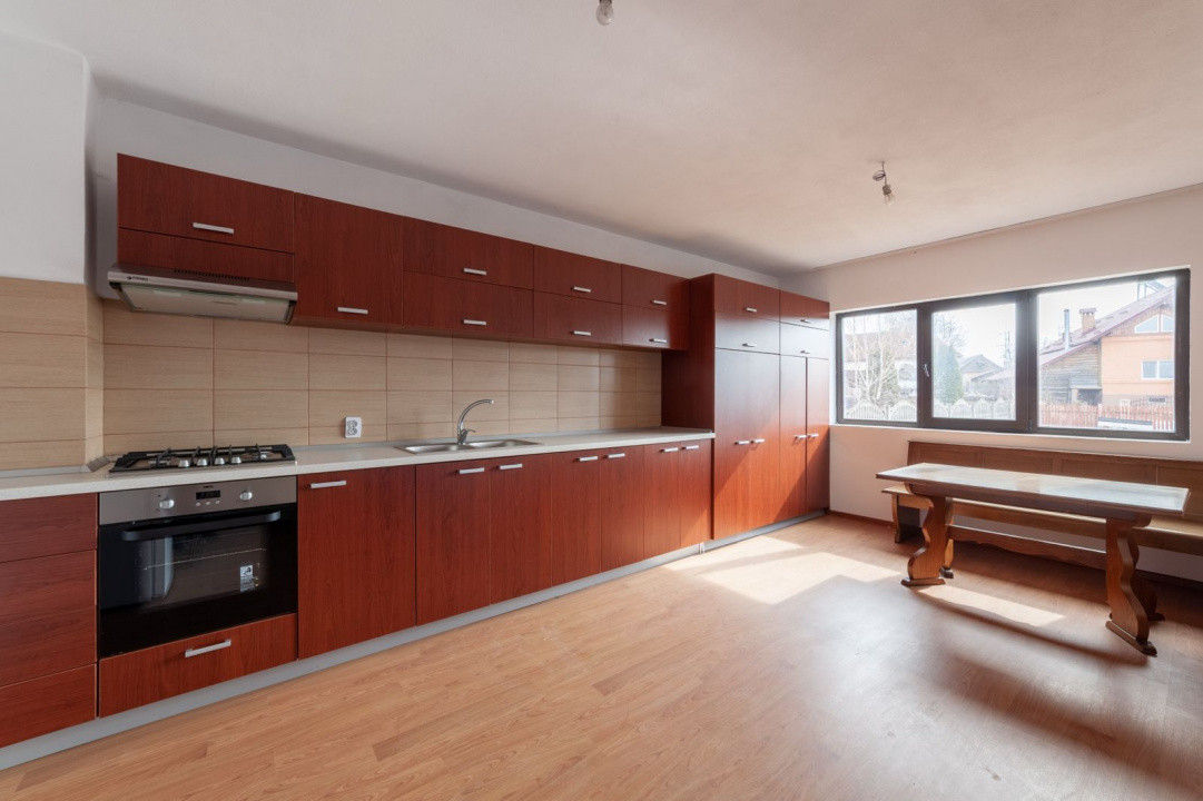 La 2 min de Campulung Muscel – 344 mp utili+ teren 4.563 mp -utilizare multiplă!