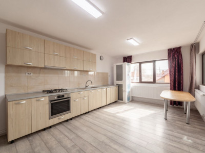 Comision 0% - Casa Stefanesti 3 camere