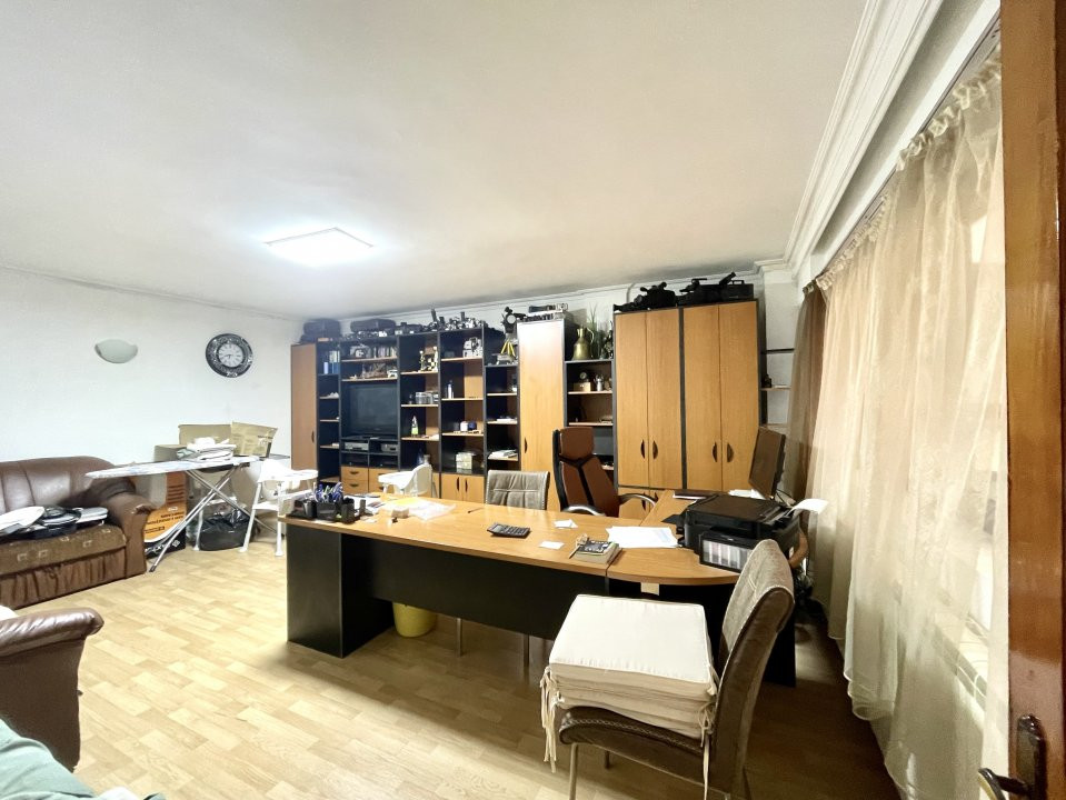 Spatiu Comercial Versatil cu parcare Ultracentral  Campina