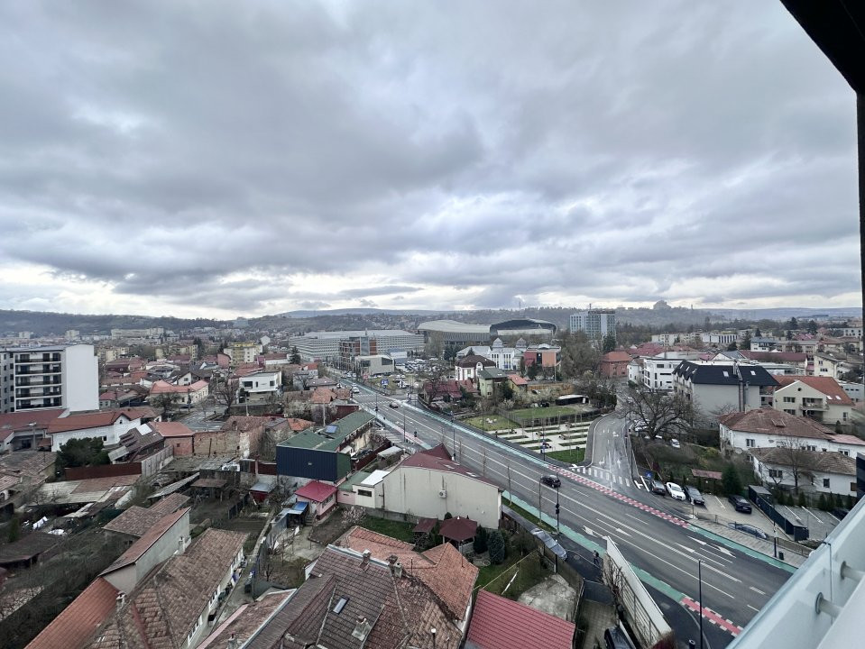  Comision 0.Inchiriere 3 camere Platinia Mall ,Centru, panorama superba