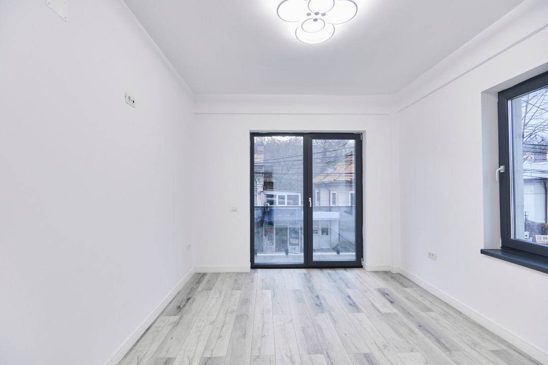 Spațiu generos de închiriat-ideal clinica/birouri/centru educ. Pitești-Dumbravei