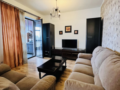 Inchiriere apartament 2 camere Ultracentral + loc de parcare subteran, bloc nou