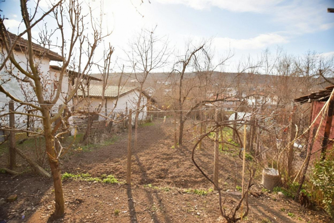 Casa + teren 742mp in Ștefănești, Argeș