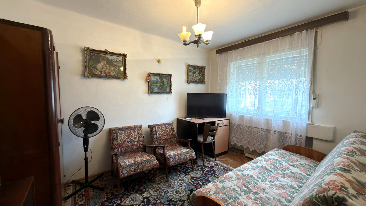  Apartament 3 camere MV1 Str. Gladiolei 6 Etaj III - Carei - 