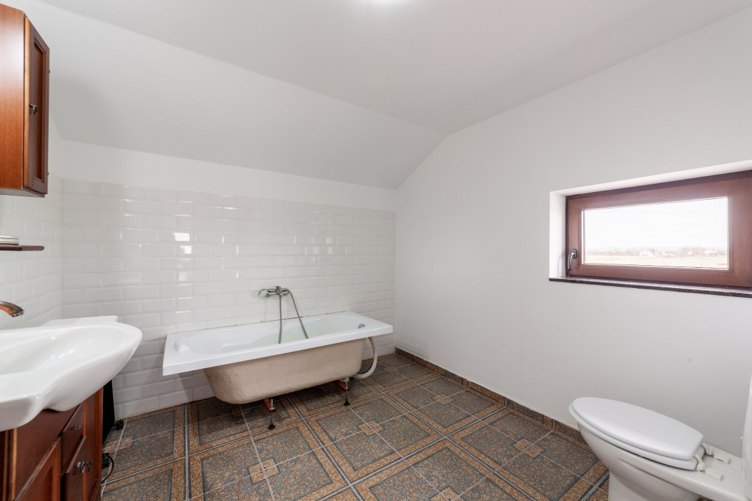 Casa P+M, 120mp utili, teren 477mp, Bradu, AG