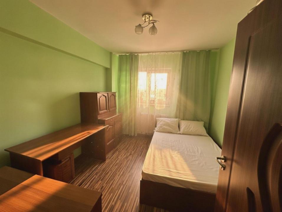 Apartament 3 camere decomandat