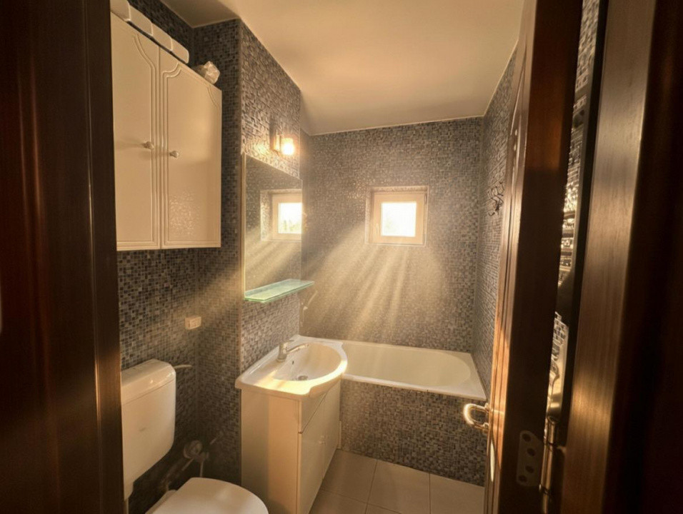 Apartament 3 camere decomandat