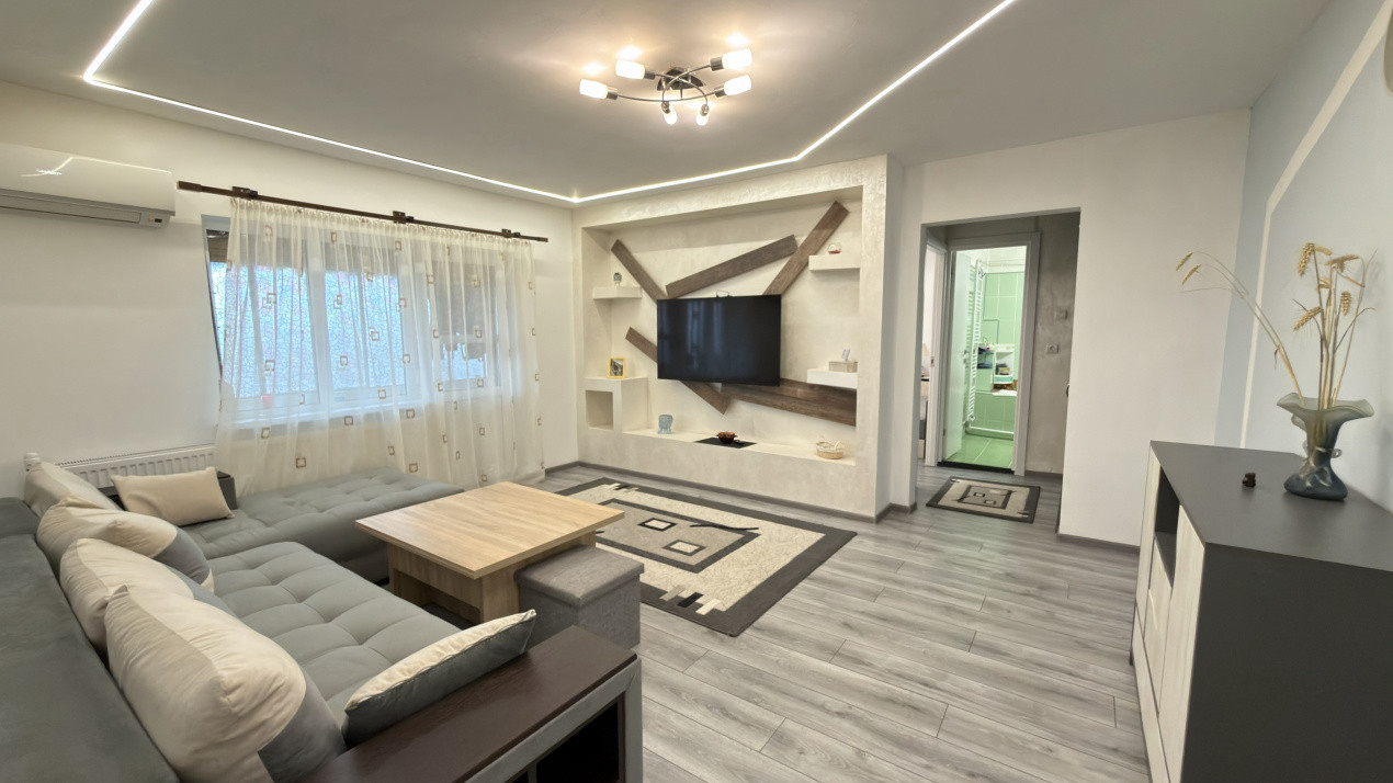 Inchiriere Apartament 3 camere Carei - Str. Narcisei MV1- Comision 0% chiriaș