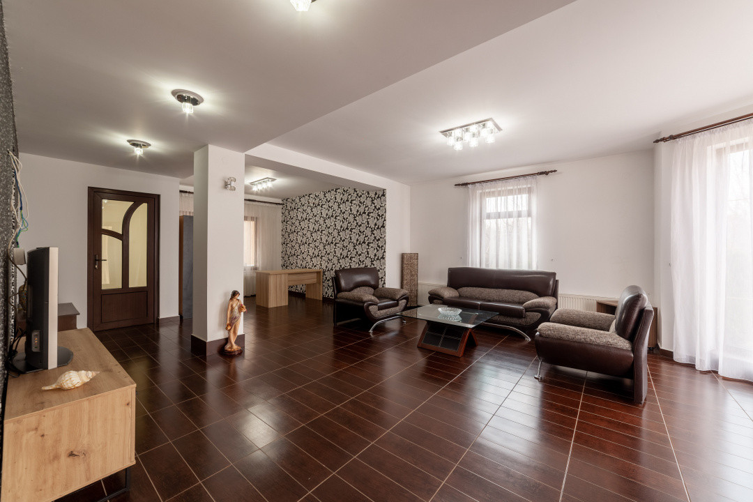 Casă cu 3 dormitoare de închiriat | Prundu Mic | Teren 780 mp | Terasa 40 mp