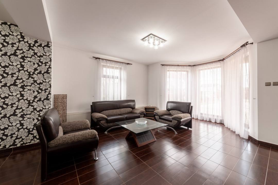 Casă cu 3 dormitoare de închiriat | Prundu Mic | Teren 780 mp | Terasa 40 mp