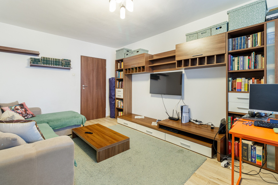 Apartament 3 camere 800 m metrou Raul Doamnei