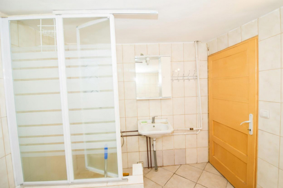 Casa+teren 742mp in Stefanesti, Arges. 