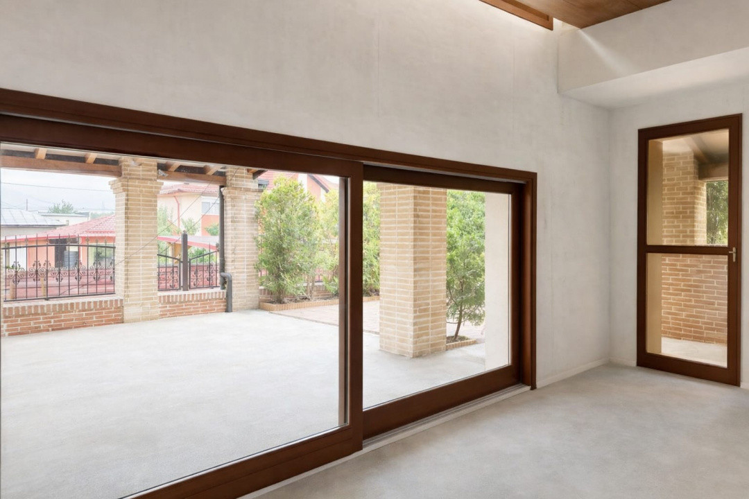 Casa in stil italian - Stefanesti, Arges - REZIDENTIAL sau AFACEREA DUMNEAVOSTRA