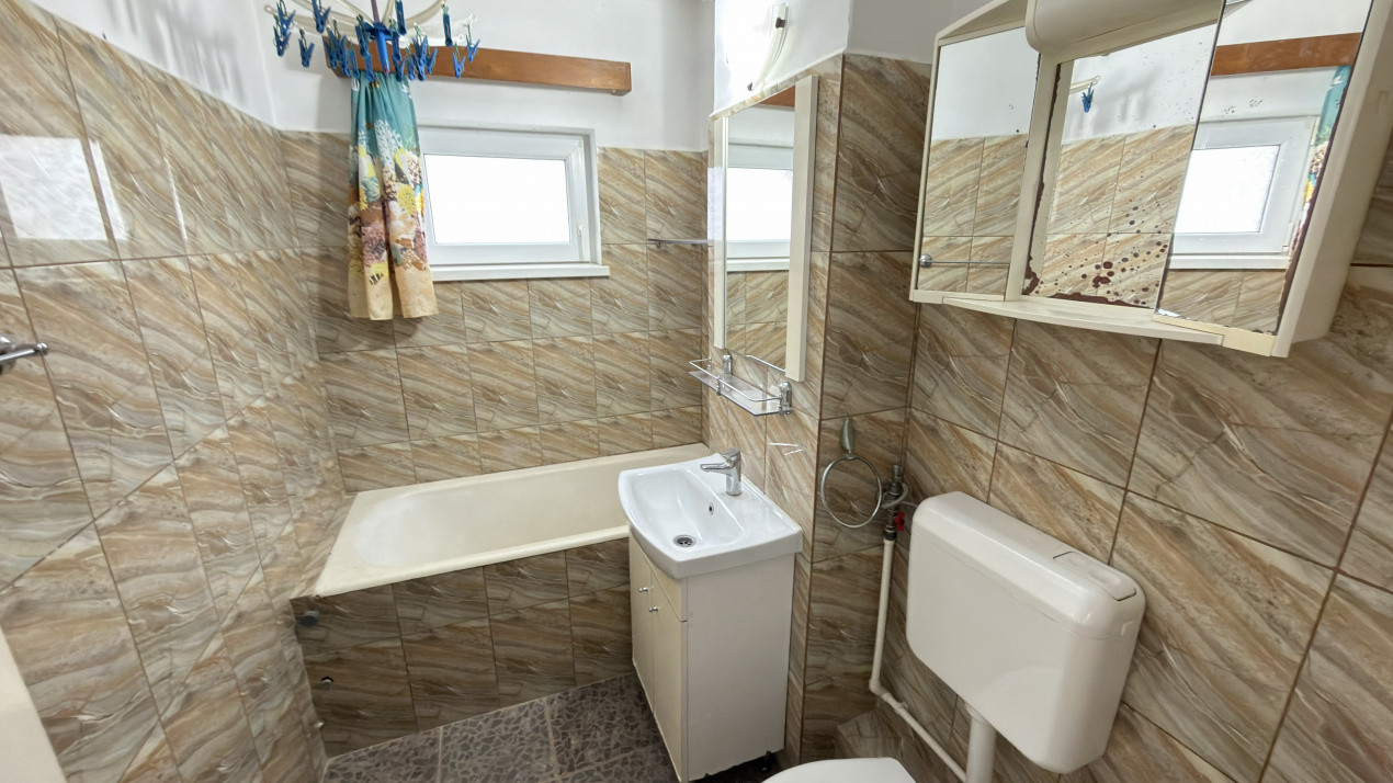 Apartament 2 camere Zona Penny Etaj II, Ignișului 28 - Carei -