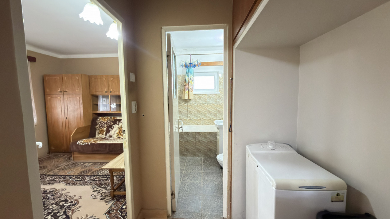 Apartament 2 camere Zona Penny Etaj II, Ignișului 28 - Carei -