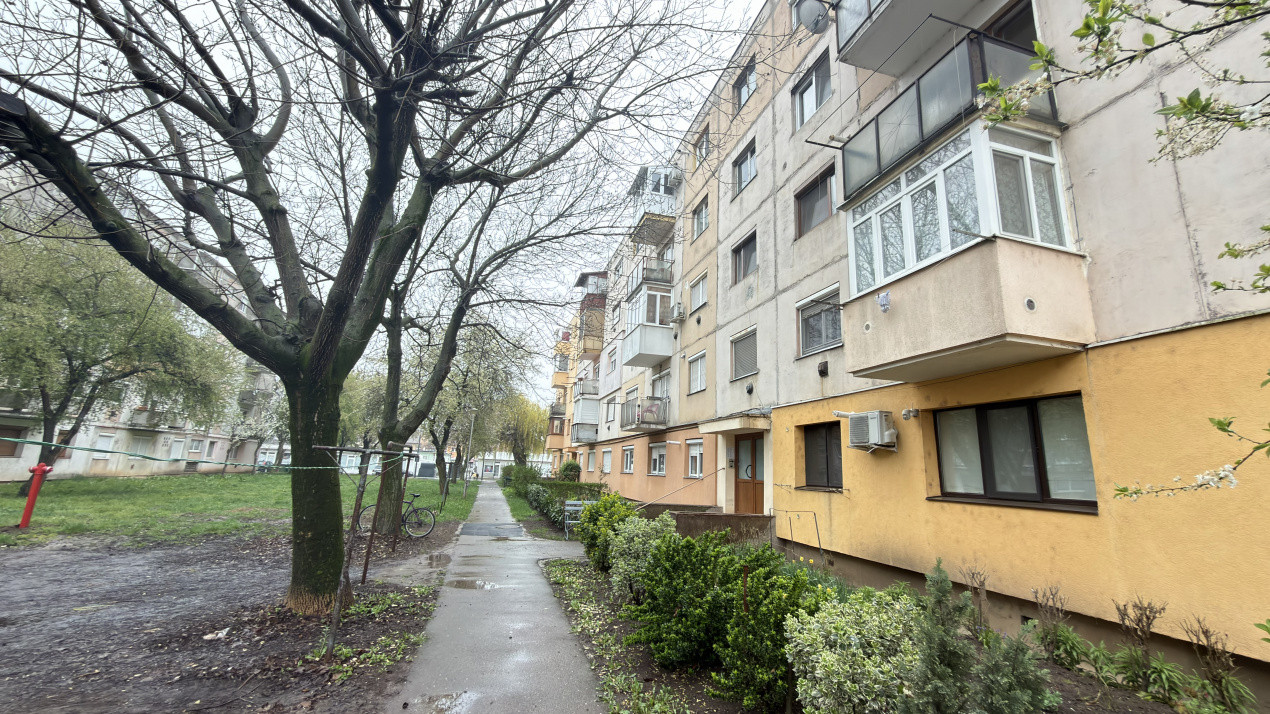 Apartament 2 camere Zona Penny Etaj II, Ignișului 28 - Carei -