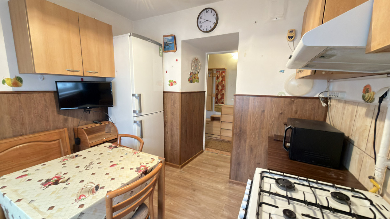 Apartament 2 camere Zona Penny Etaj II, Ignișului 28 - Carei -