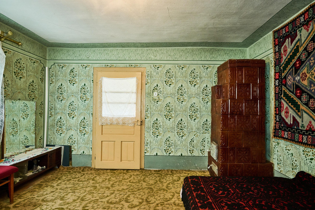  Casa  la munte cu teren generos in Com. Nucsoara, loc. Slatina jud. Arges!