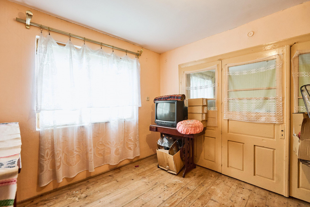  Casa  la munte cu teren generos in Com. Nucsoara, loc. Slatina jud. Arges!