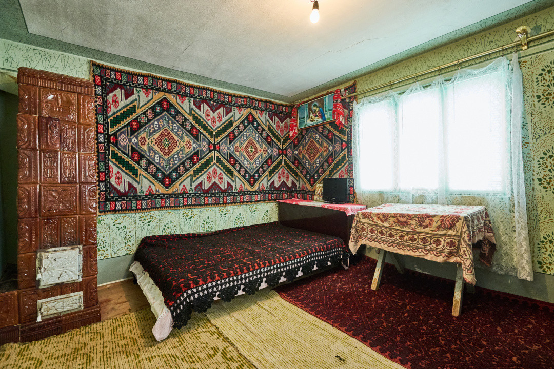  Casa  la munte cu teren generos in Com. Nucsoara, loc. Slatina jud. Arges!