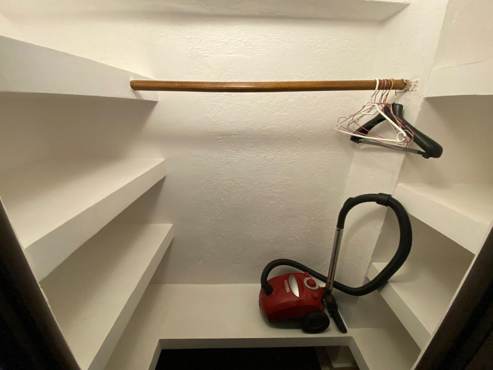 Apartamnet ultracentral 3 camere decomandat ,spatiu generos, pozitie premium